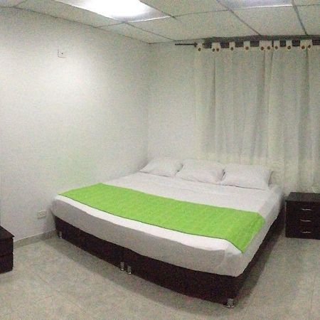 Hostal Deluxe Santander Manizales Εξωτερικό φωτογραφία