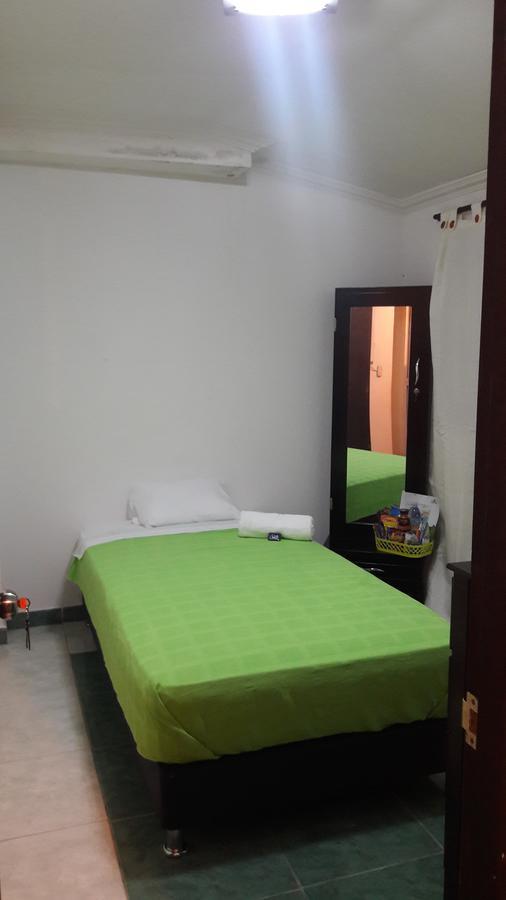 Hostal Deluxe Santander Manizales Εξωτερικό φωτογραφία