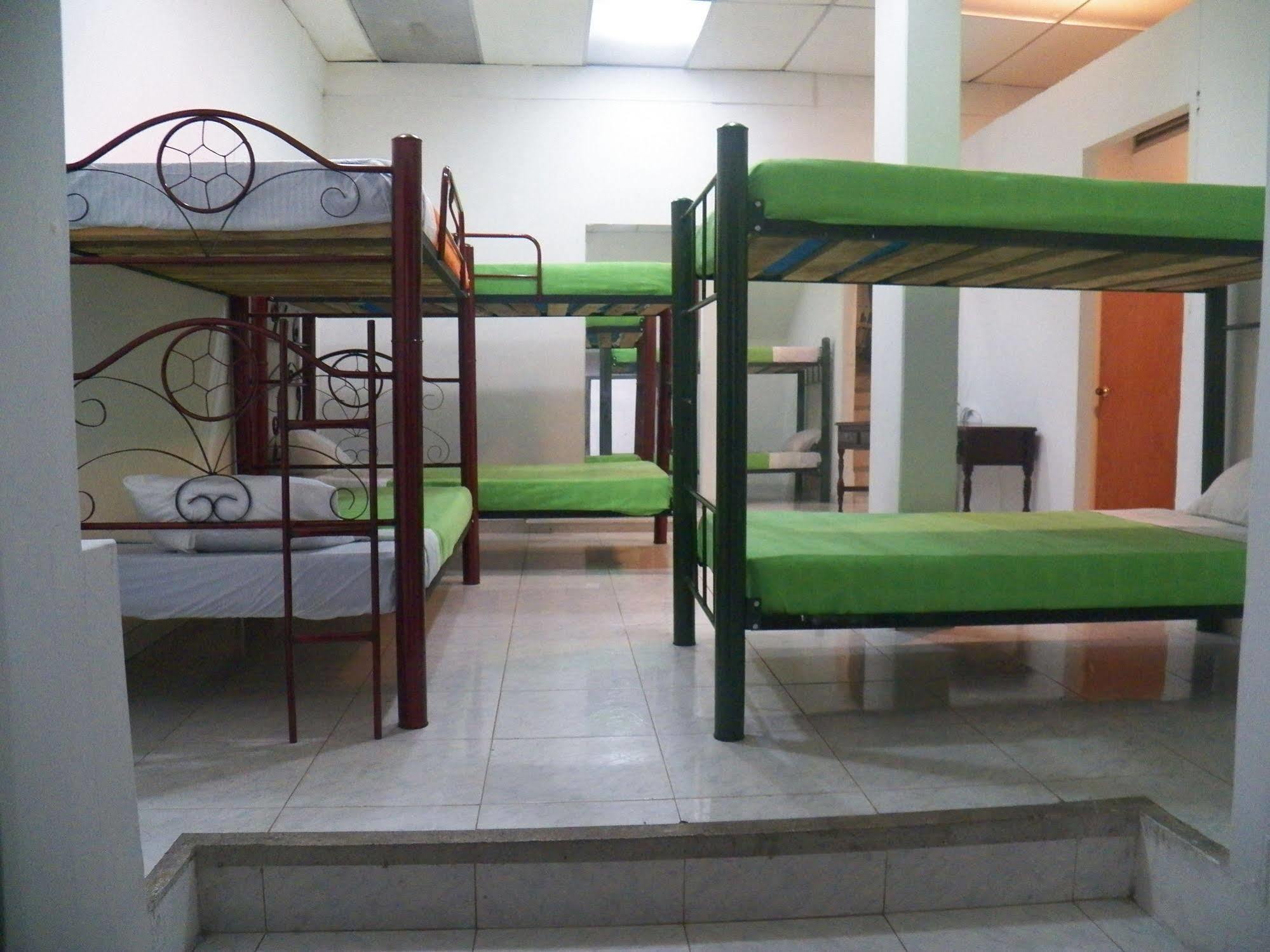 Hostal Deluxe Santander Manizales Εξωτερικό φωτογραφία