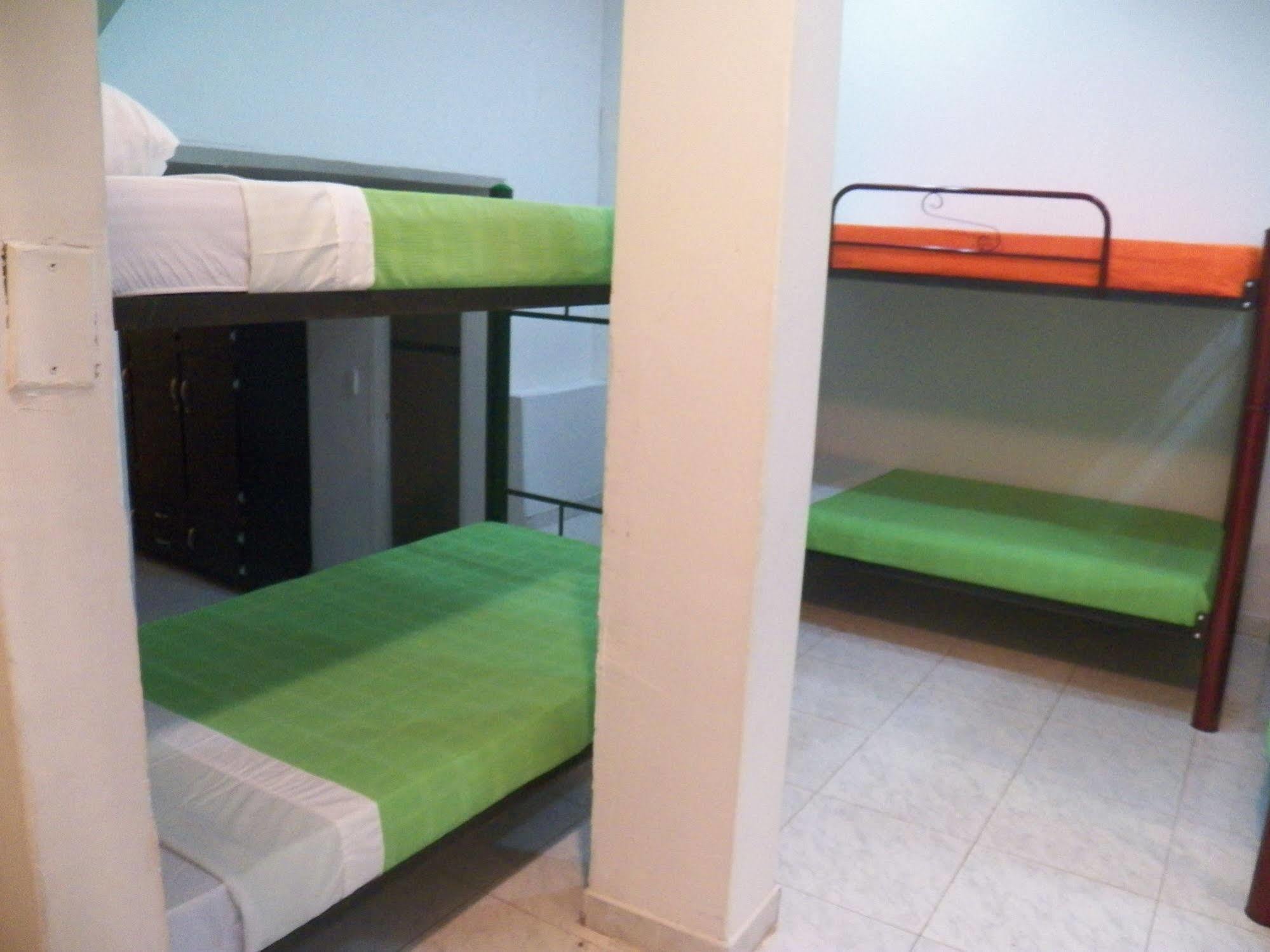 Hostal Deluxe Santander Manizales Εξωτερικό φωτογραφία