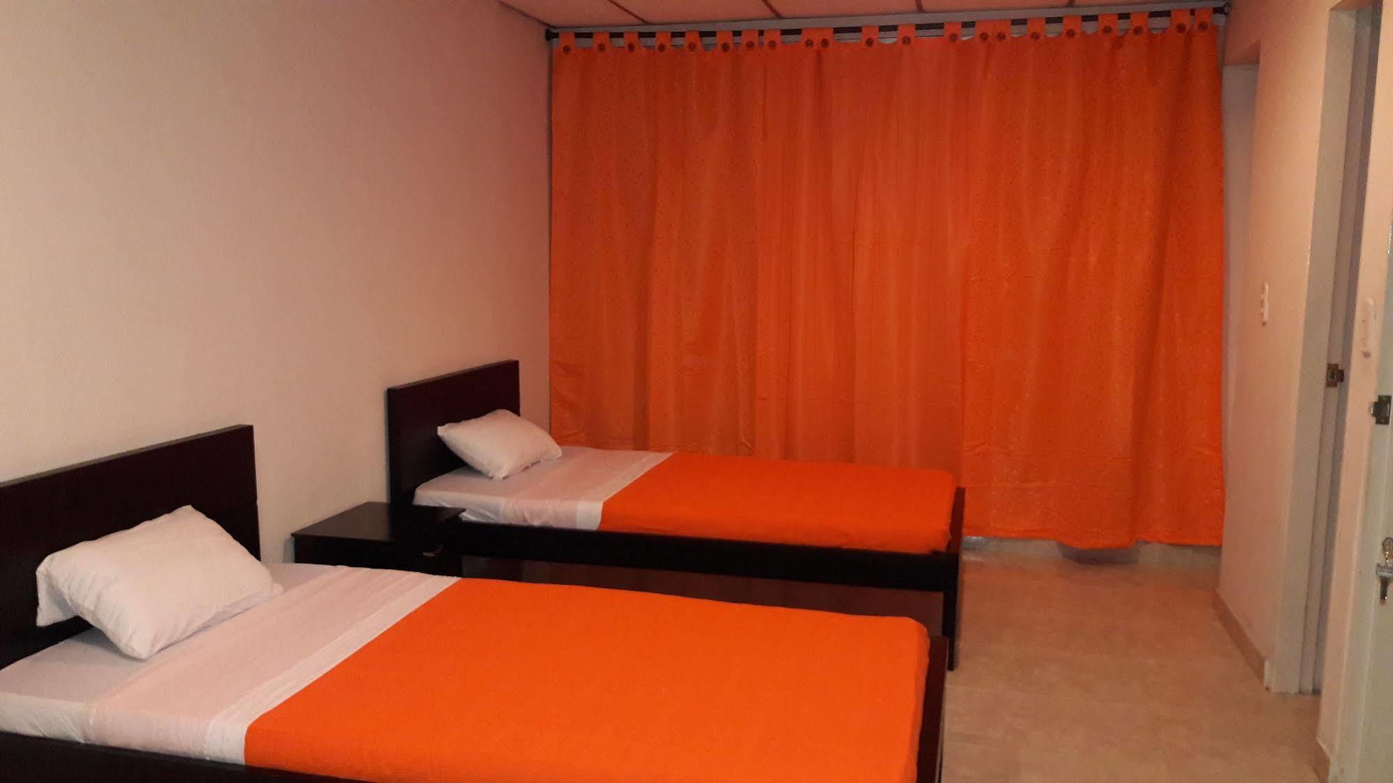 Hostal Deluxe Santander Manizales Εξωτερικό φωτογραφία